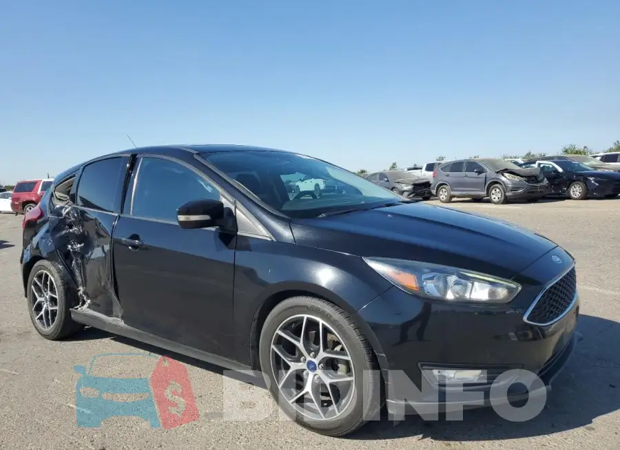 1FADP3M22JL224371 Photo# 4