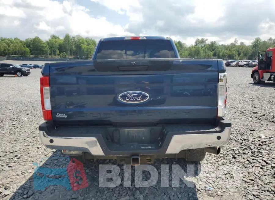 1FT7W2B67JEB15127 Photo# 6
