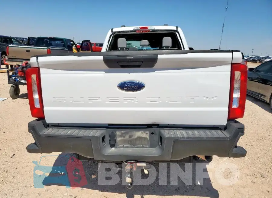 1FT7W2BA2PED92331 Photo# 6