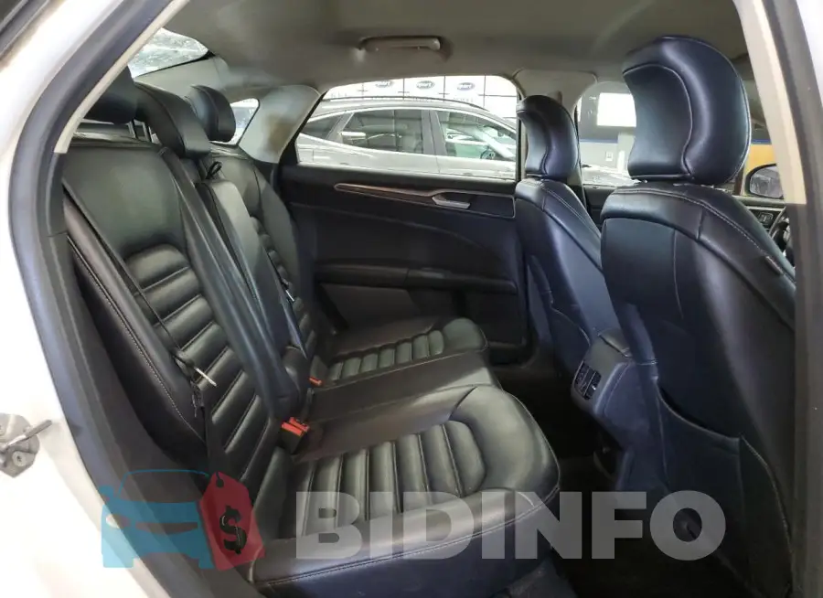 3FA6P0CD3KR219354 Photo# 10