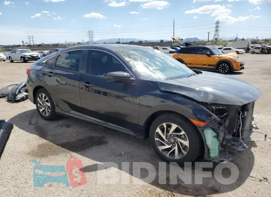 19XFC2F71HE041564 Photo# 4