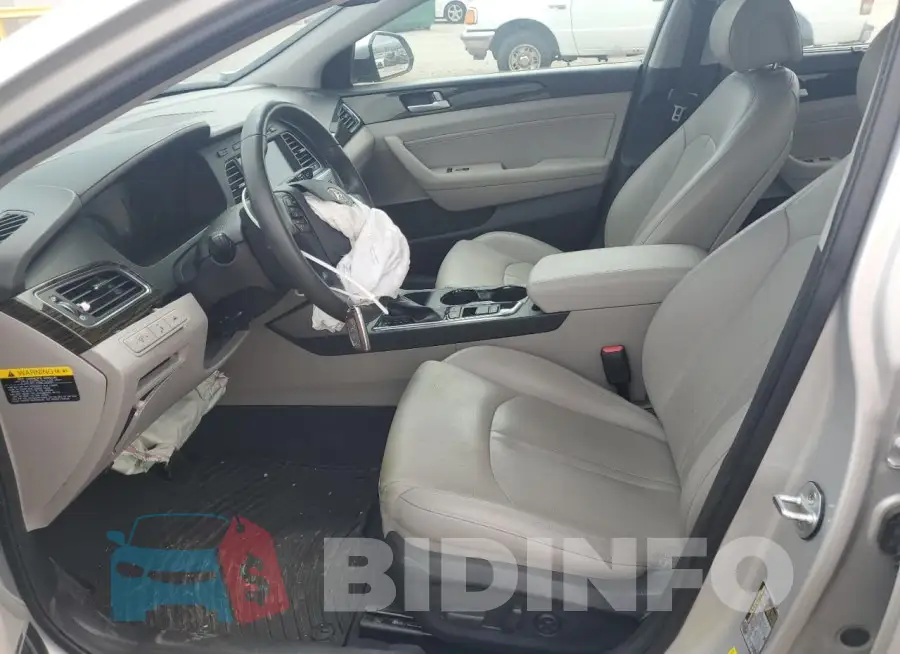 KMHE34L11GA027703 Photo# 7