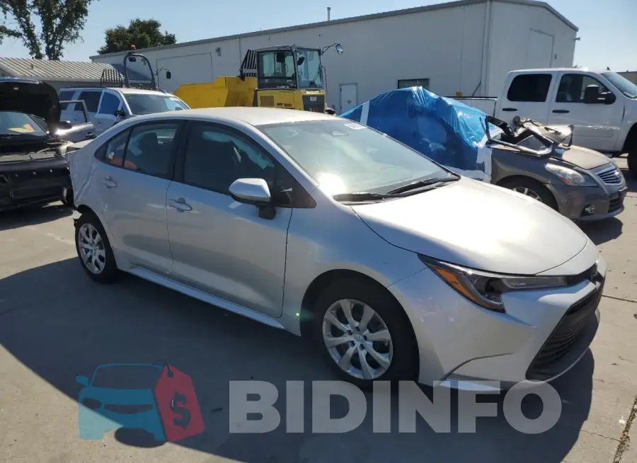 5YFB4MDE3SP271766 Photo# 4