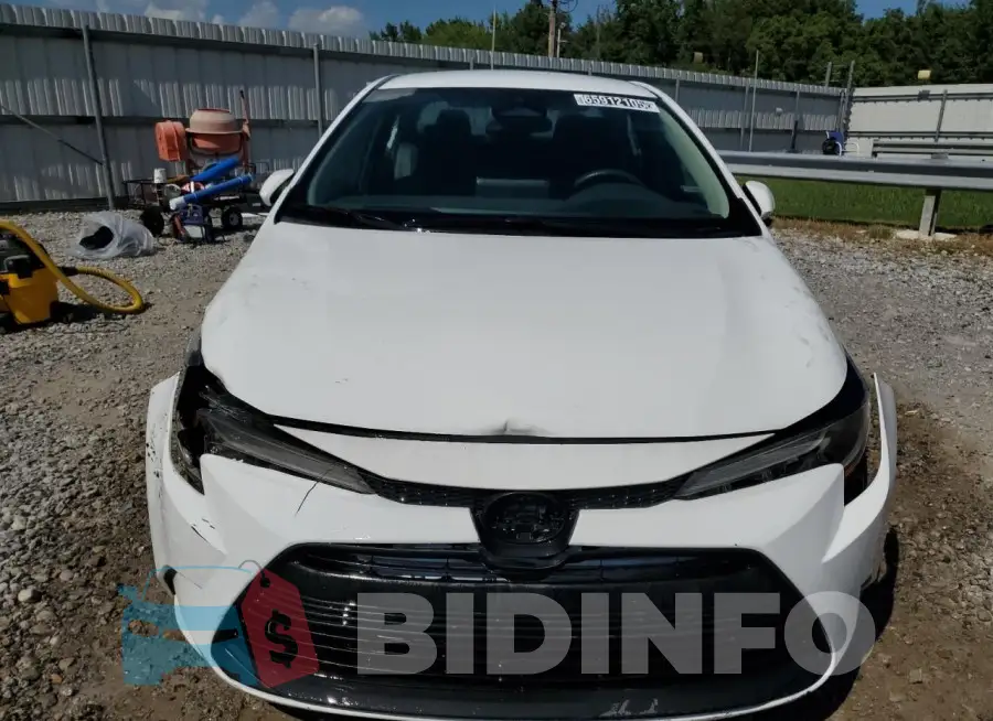 5YFB4MDE6RP143130 Photo# 5