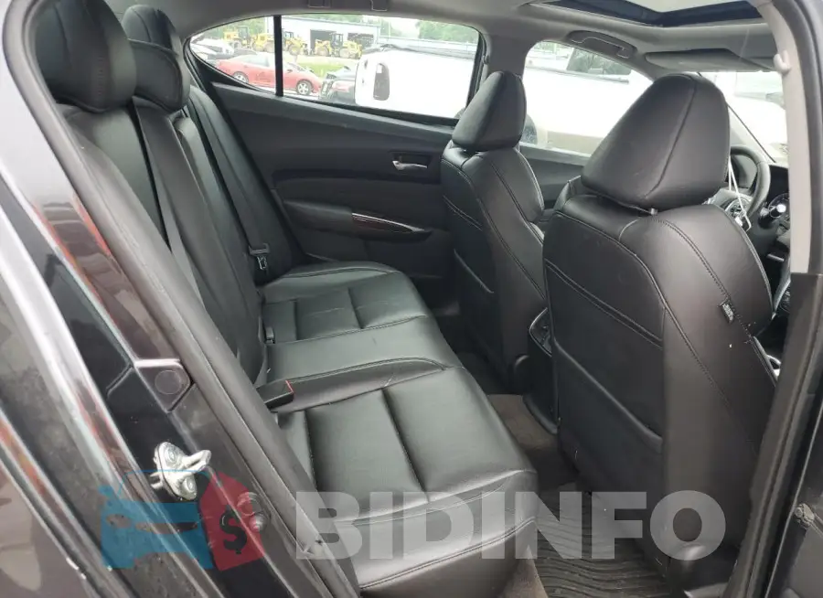 19UUB2F38GA009141 Photo# 10
