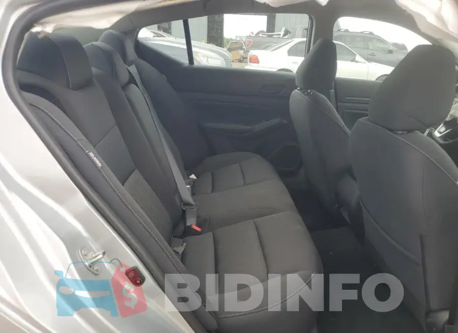 1N4BL4DV7RN403959 Photo# 10