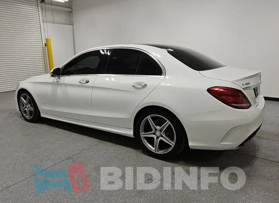 55SWF4JB4GU172266 Photo# 2