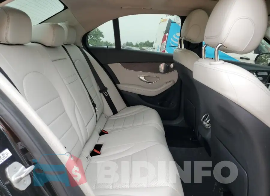 WDDWF4JB1GR166264 Photo# 10