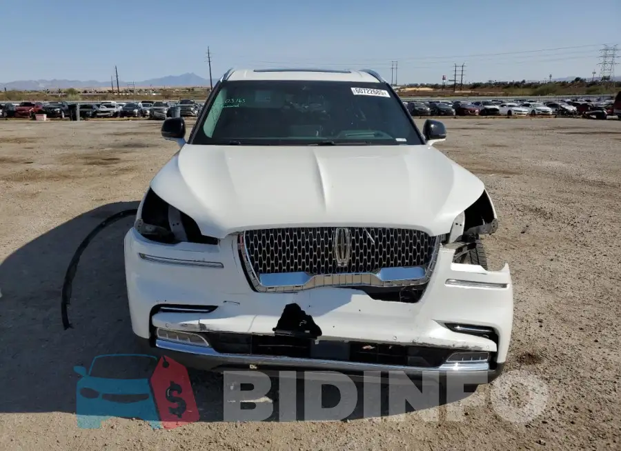 5LM5J7XC4LGL11320 Photo# 5