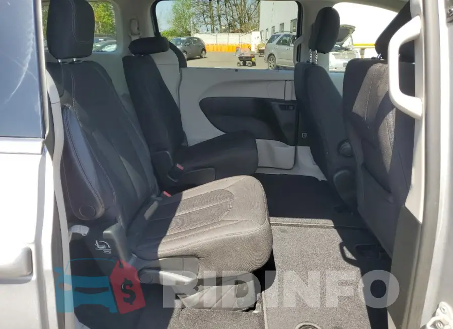 2C4RC1FG3JR128930 Photo# 11