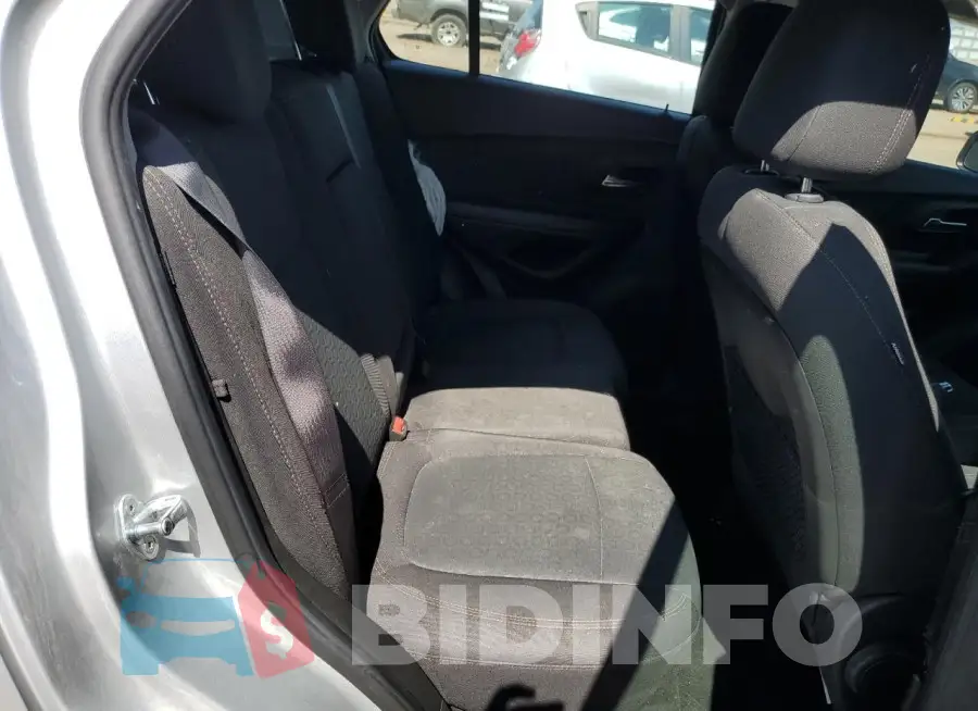 KL7CJNSB9LB312751 Photo# 10