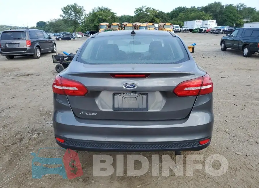 1FADP3E27GL274271 Photo# 6