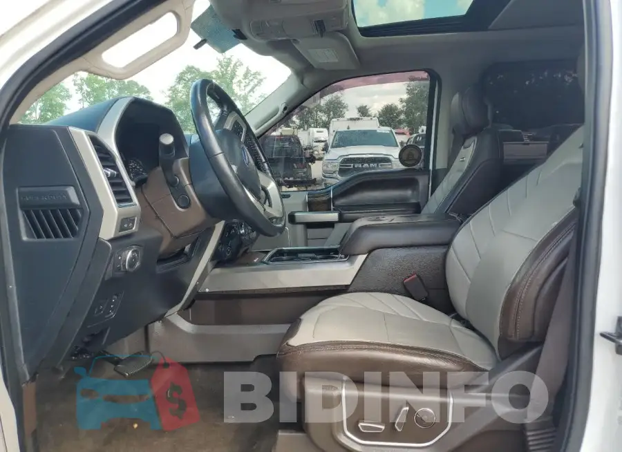 1FT7W2BT0JEB61811 Photo# 7