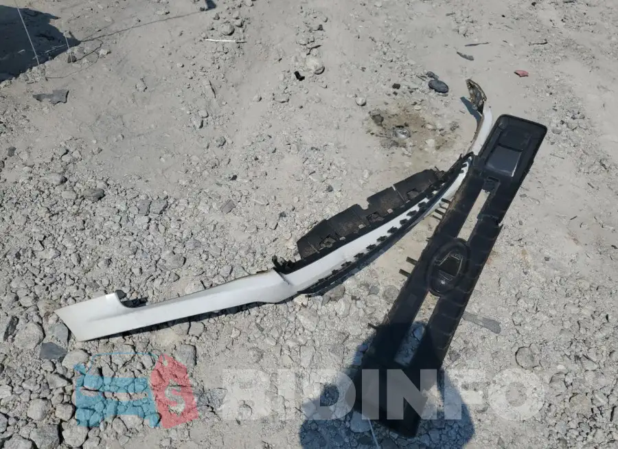 1FTMF1CBXJKF62402 Photo# 12