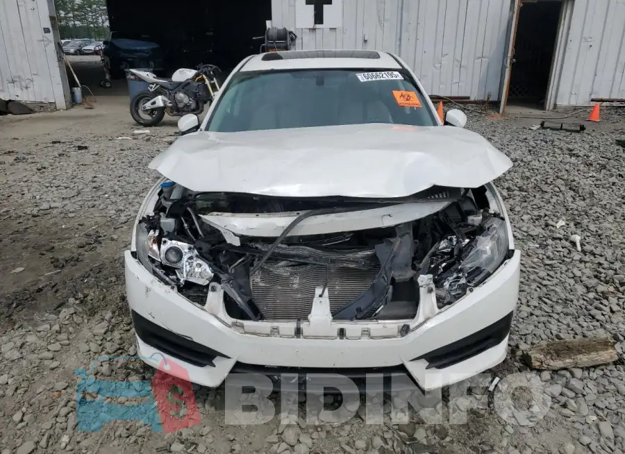 19XFC2F75GE235819 Photo# 5