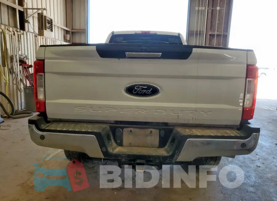 1FT7W2BT9JEB71401 Photo# 6