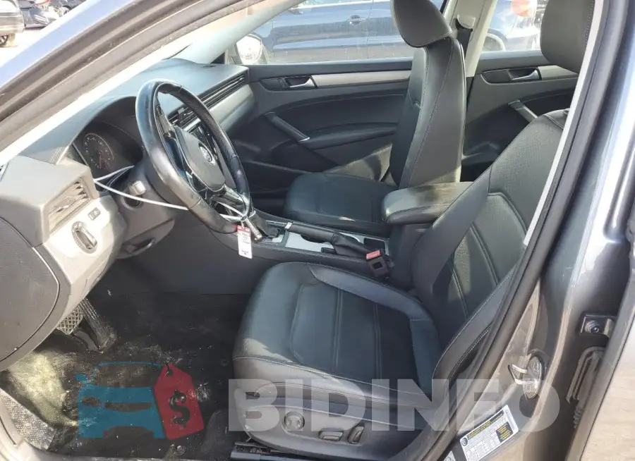 1VWSA7A38LC009844 Photo# 7