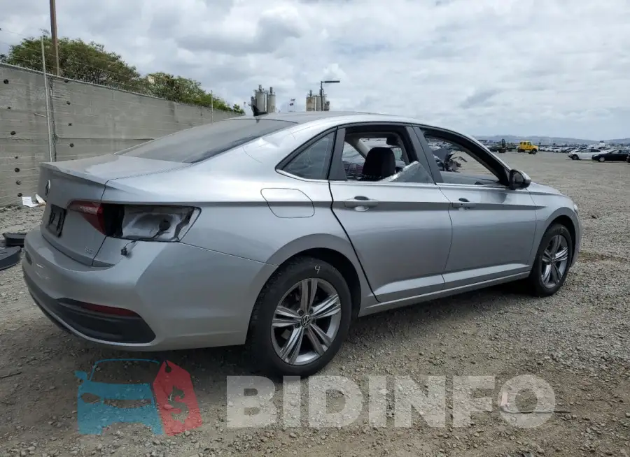 3VW7M7BU1NM012588 Photo# 3