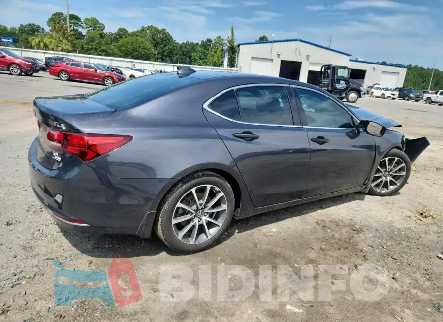19UUB2F32GA010818 Photo# 3