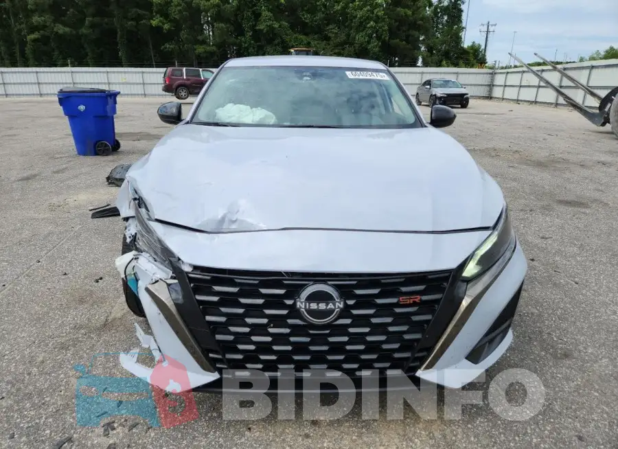 1N4BL4CV9PN426481 Photo# 5