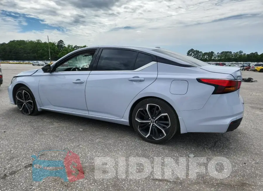 1N4BL4CV9PN426481 Photo# 2