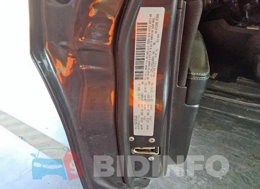 1C4PJLCB2GW106841 Photo# 12