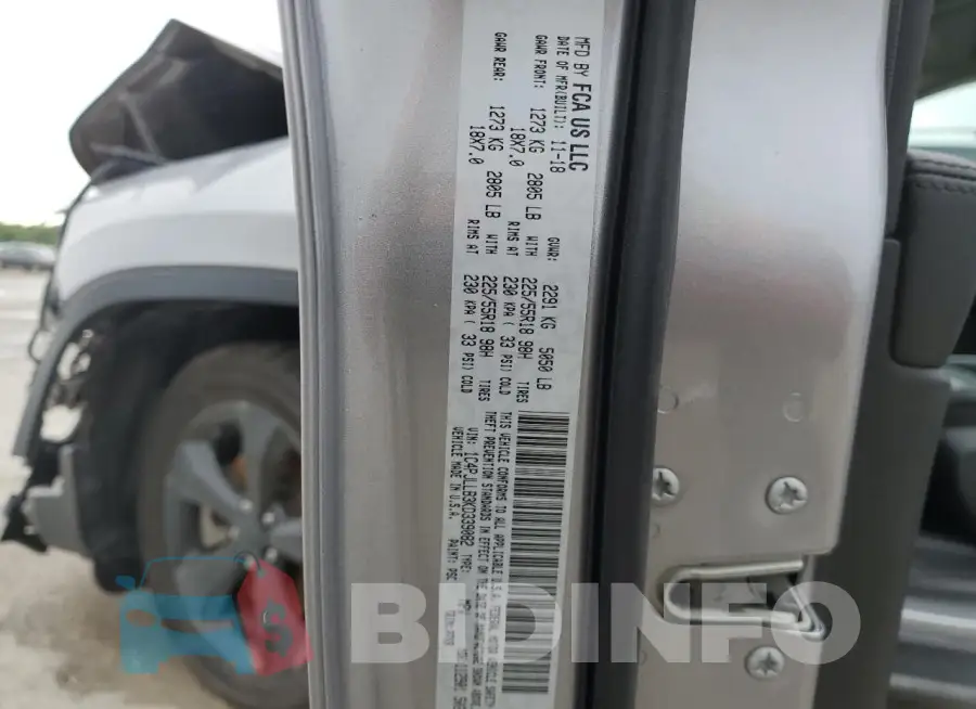1C4PJLLB3KD339082 Photo# 14