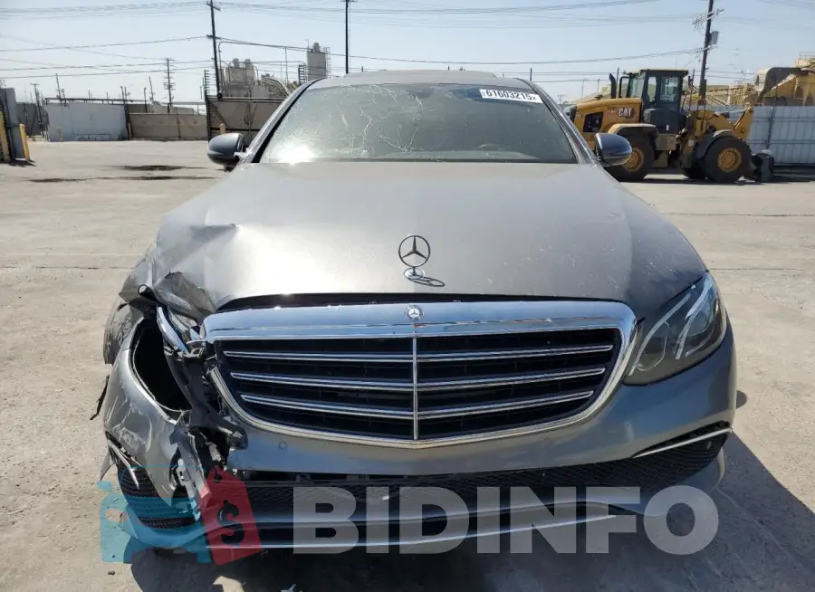 WDDZF4JB9HA222237 Photo# 5