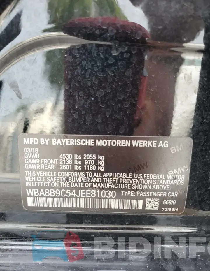 WBA8B9C54JEE81030 Photo# 12
