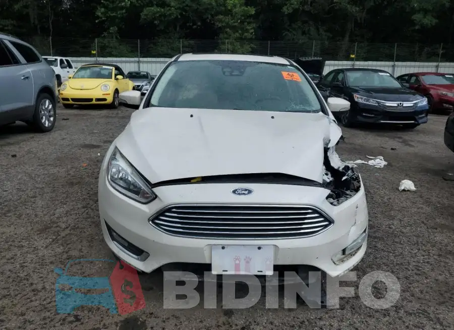 1FADP3N28HL348721 Photo# 5