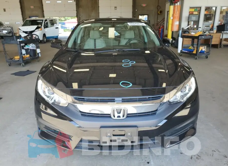19XFC2F71HE050863 Photo# 5