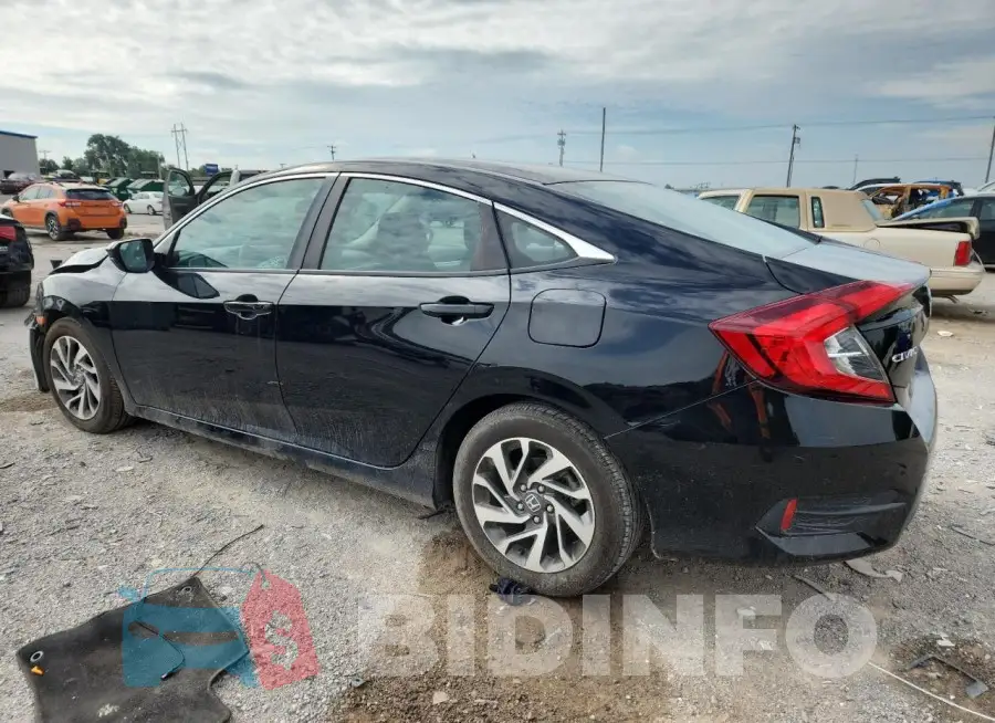 19XFC2F76GE004136 Photo# 2