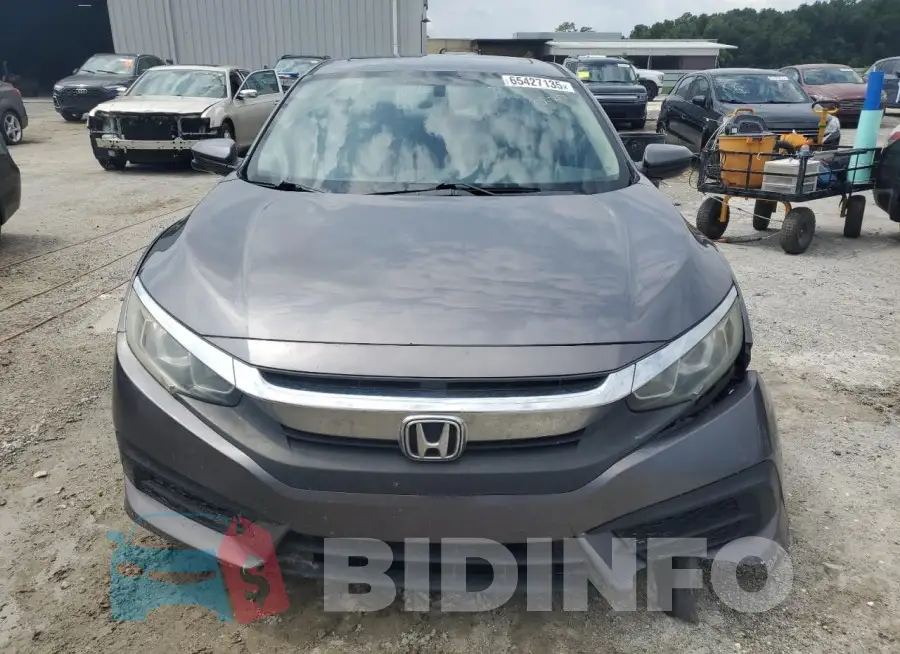 19XFC2F77JE031837 Photo# 5