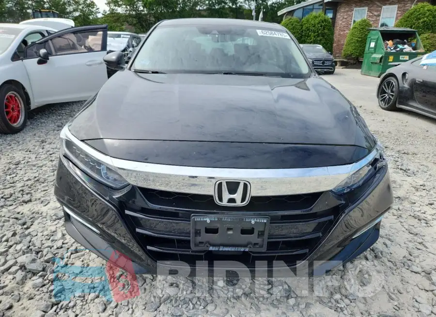 1HGCV3F51JA017163 Photo# 5