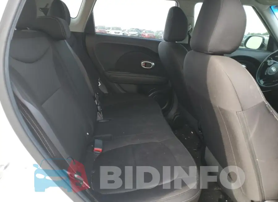 KNDJN2A27G7372244 Photo# 10
