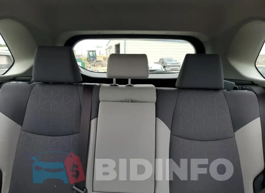 JTMW1RFV8KD015632 Photo# 10