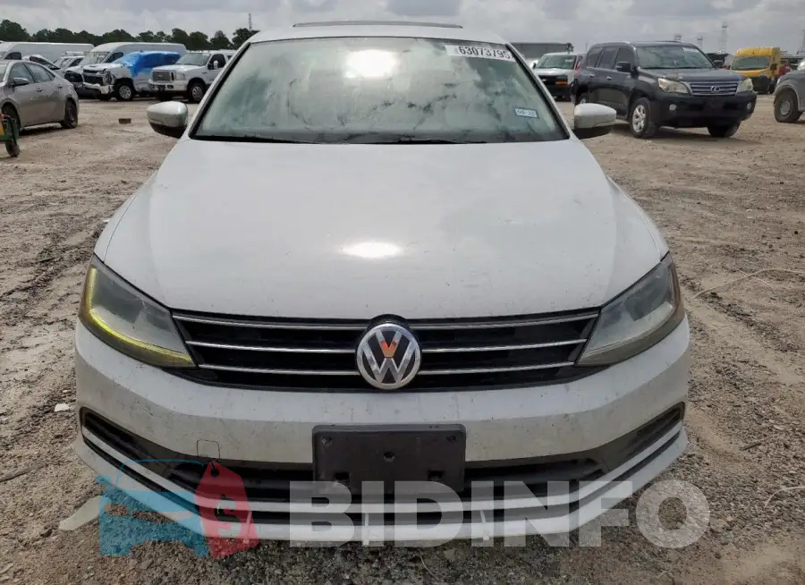 3VWDB7AJ7HM260557 Photo# 5