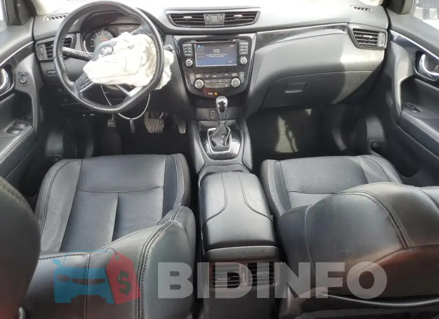 JN1BJ1CP4JW151607 Photo# 8