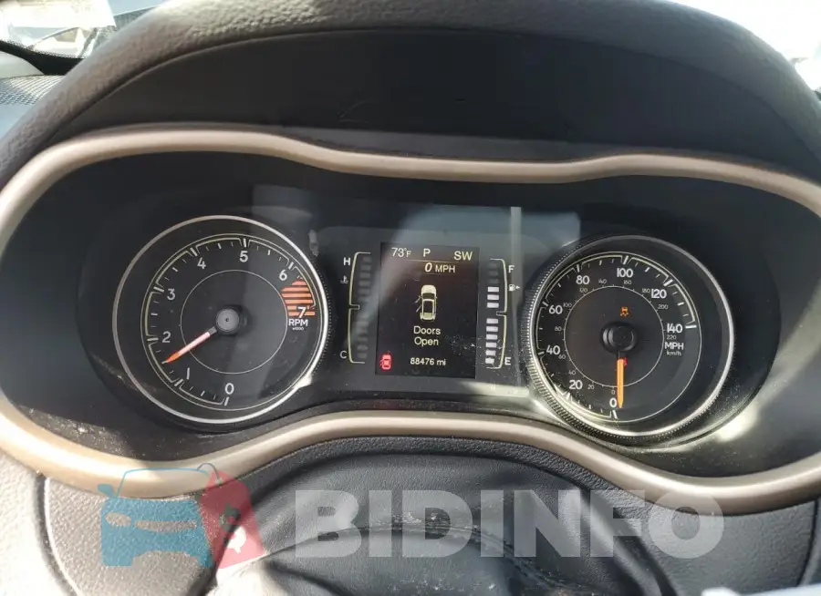1C4PJLCB4JD615994 Photo# 9