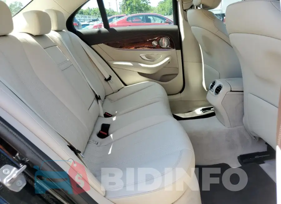 WDDZF4JB5HA179872 Photo# 10