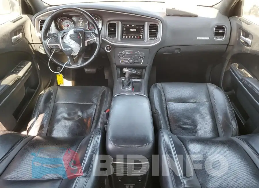2C3CDXBG1KH752863 Photo# 8
