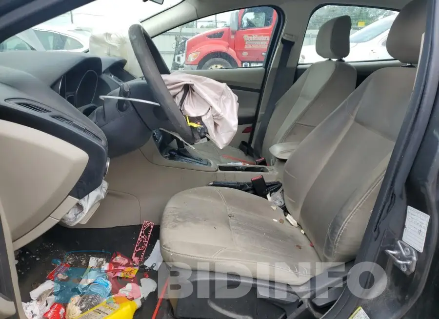 1FADP3F27JL237503 Photo# 7