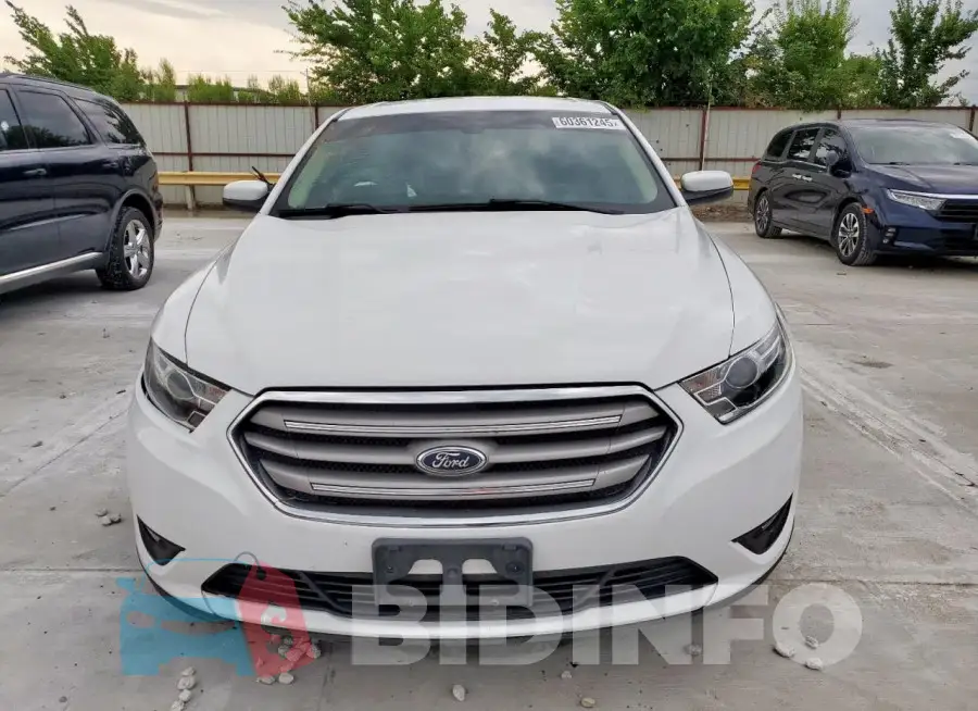 1FAHP2E89GG131850 Photo# 5