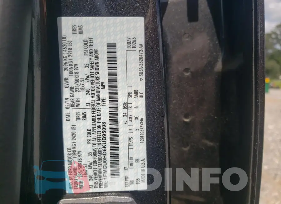 1FMCU0HD6KUB95098 Photo# 14