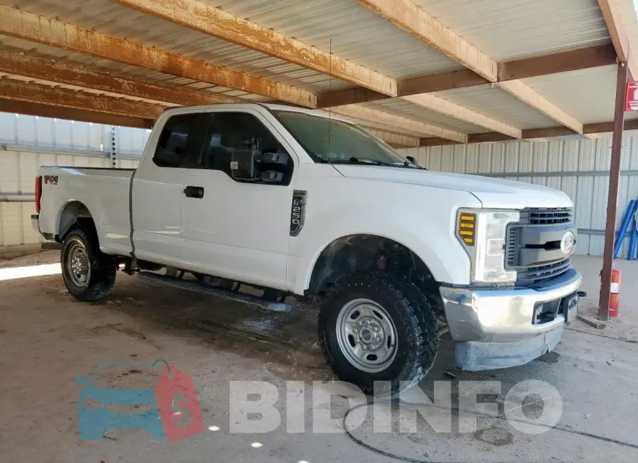 1FT7X2B61JEB42255 Photo# 4