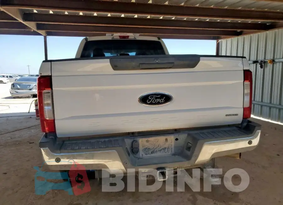 1FT7X2B61JEB42255 Photo# 6