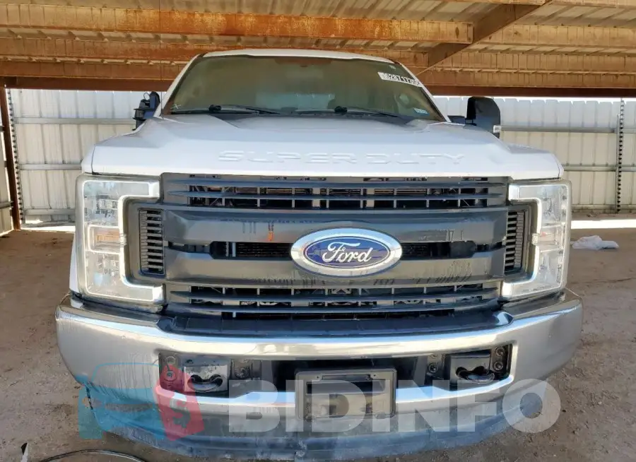 1FT7X2B61JEB42255 Photo# 5