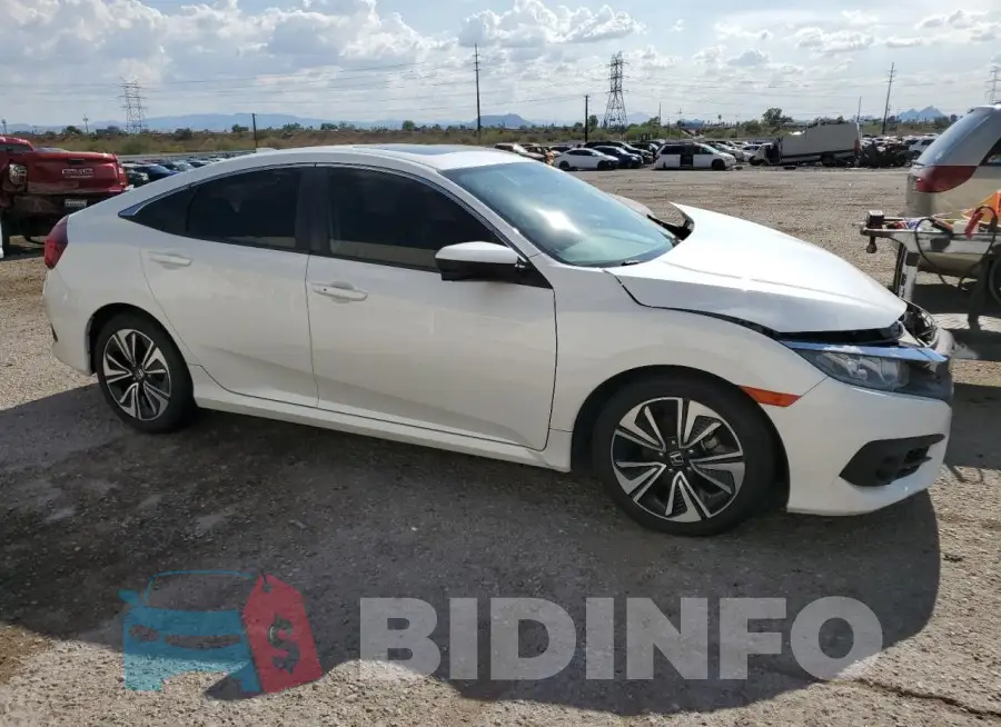 19XFC1F30GE009842 Photo# 4