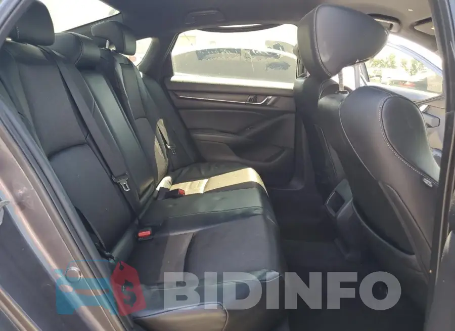 1HGCV1F36JA096641 Photo# 10