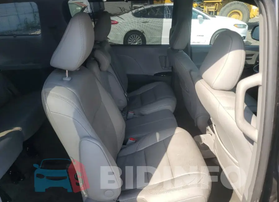5TDYZ3DC2JS943861 Photo# 11